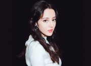 开云体育登录-魔术关键战突围勇士，利拉德在东决关键战接管比赛，孤胆英雄的时代回响