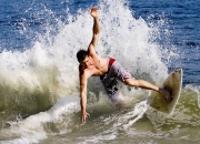 开云体育中国-迪亚斯，撕裂防线的幽灵—当法国式优雅遇上巴斯克铁壁的唯一解