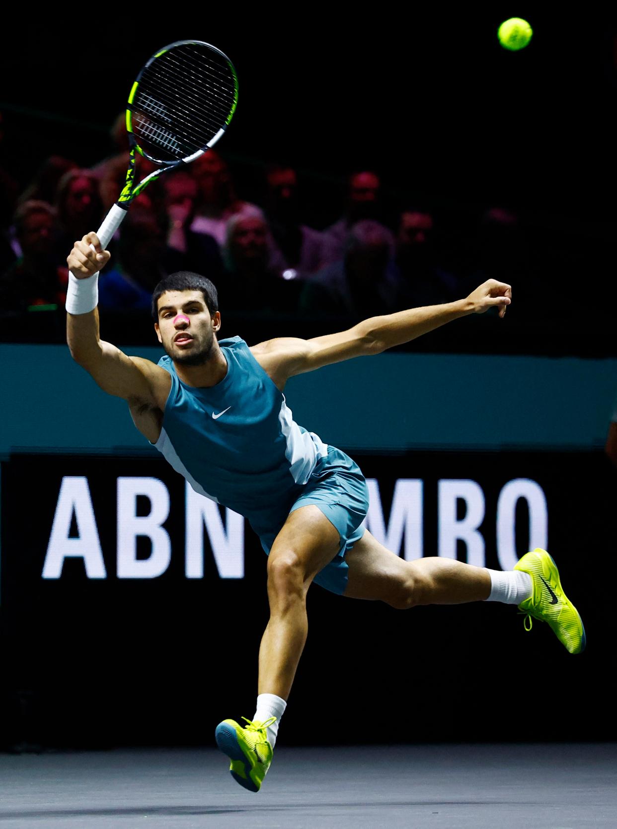 包含美国网球队碾压欧洲网球队，阿尔卡拉斯惊艳世界的词条