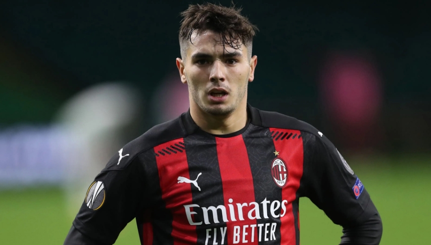 罗马球员续约成功，俱乐部稳固核心阵容的简单介绍