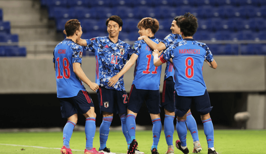 东亚球队共同为冠军比赛冲刺