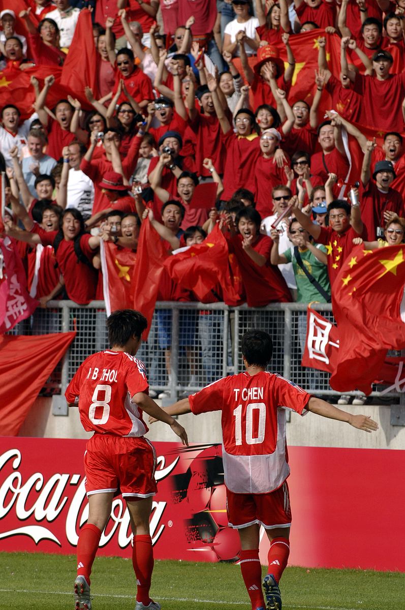 世界女足联赛上，中国队取得一波连胜