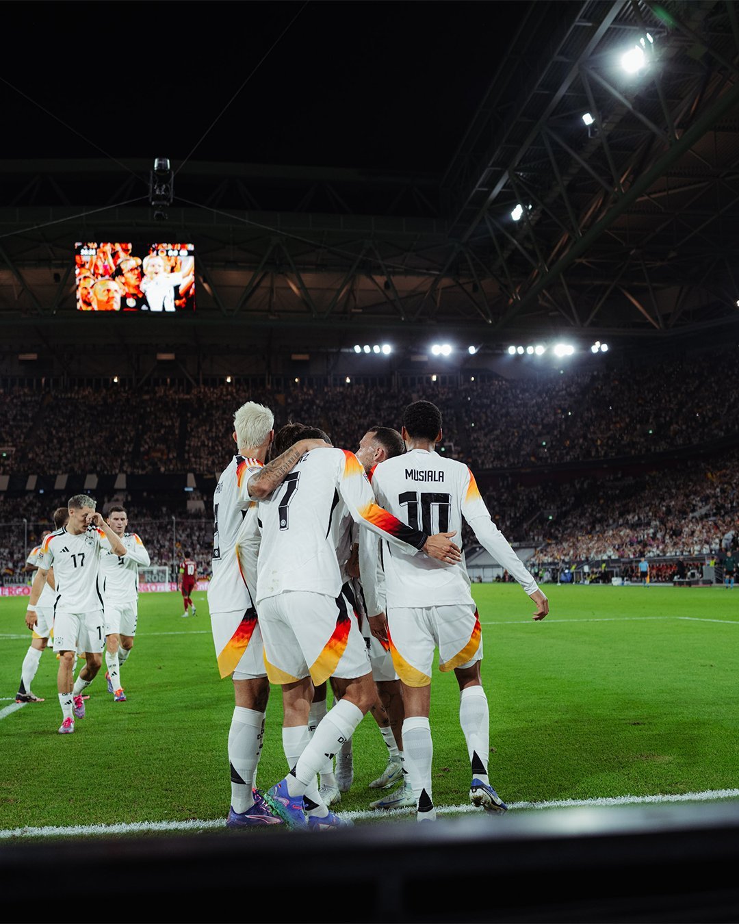 罗马队在德国足球联赛中赢得关注，引领潮流的简单介绍