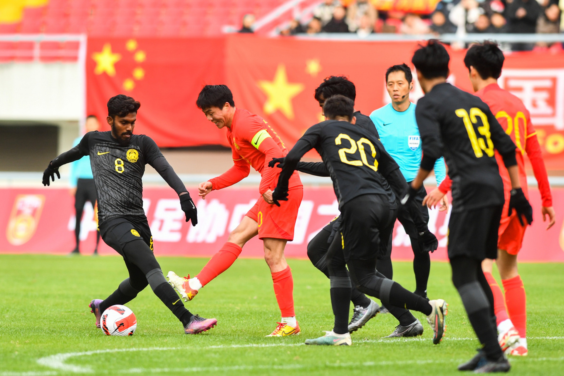 中国职业足球联赛大比赛瞩目