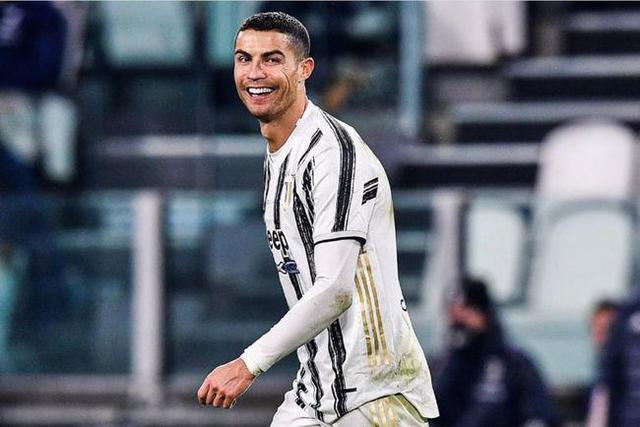 关于那不勒斯绝杀AC米兰,C罗惊艳四座的信息 关于那不勒斯绝杀AC米兰,C罗惊艳四座的信息