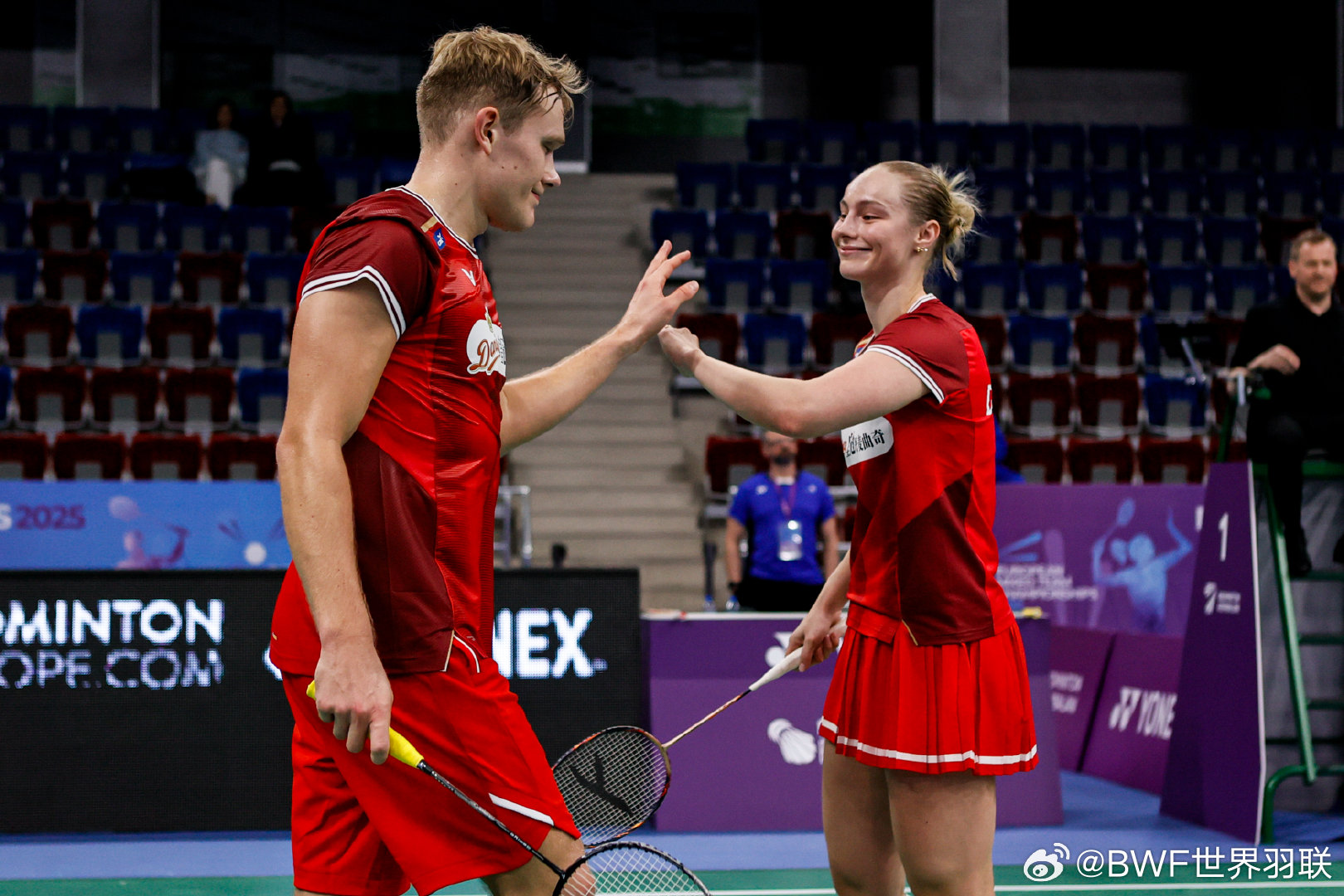 英格兰羽毛球队逆转日本羽毛球队，陶菲克惊艳世界的简单介绍