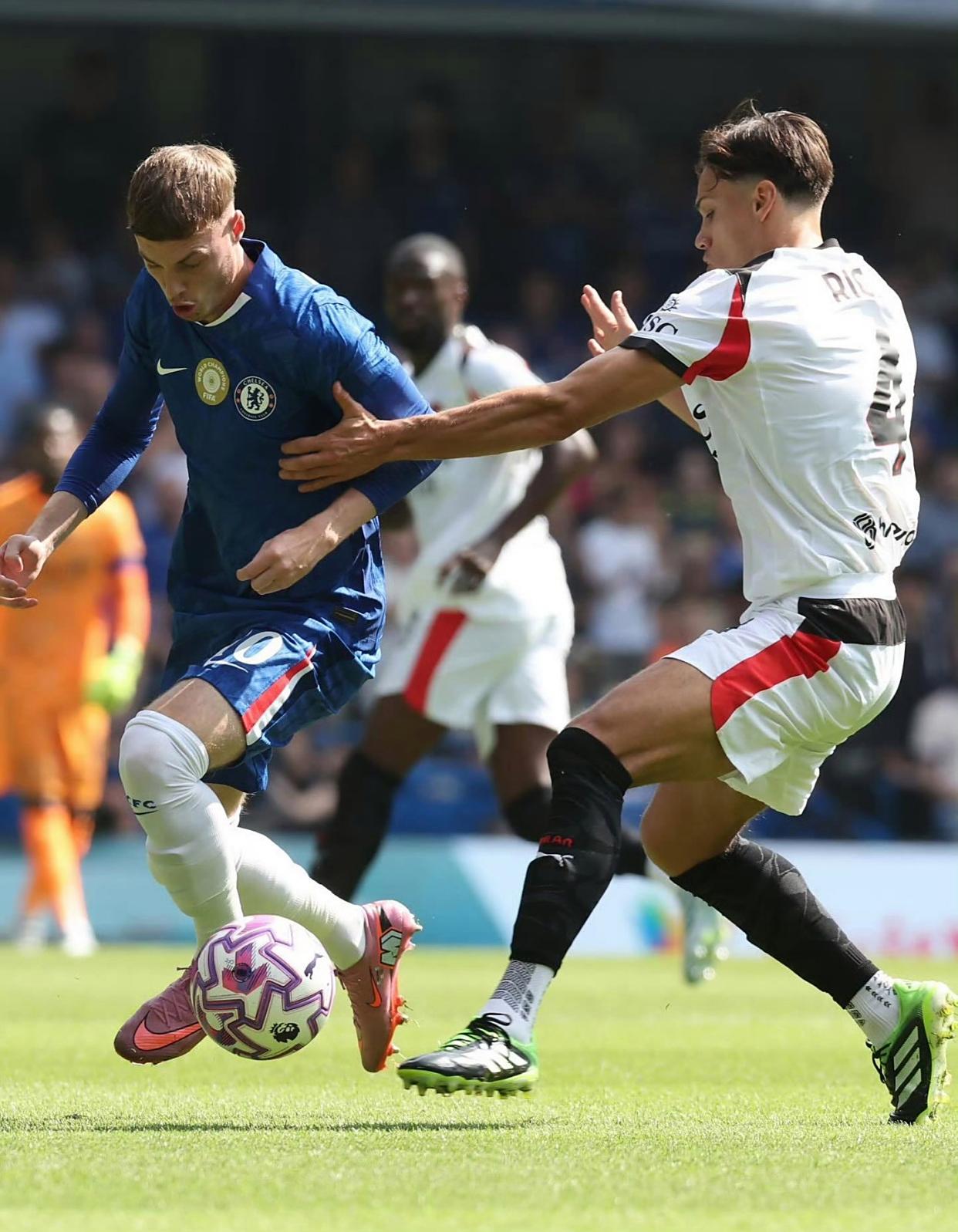 莱比锡红牛鏖战哥伦比亚，莫德里奇惊艳世界的简单介绍