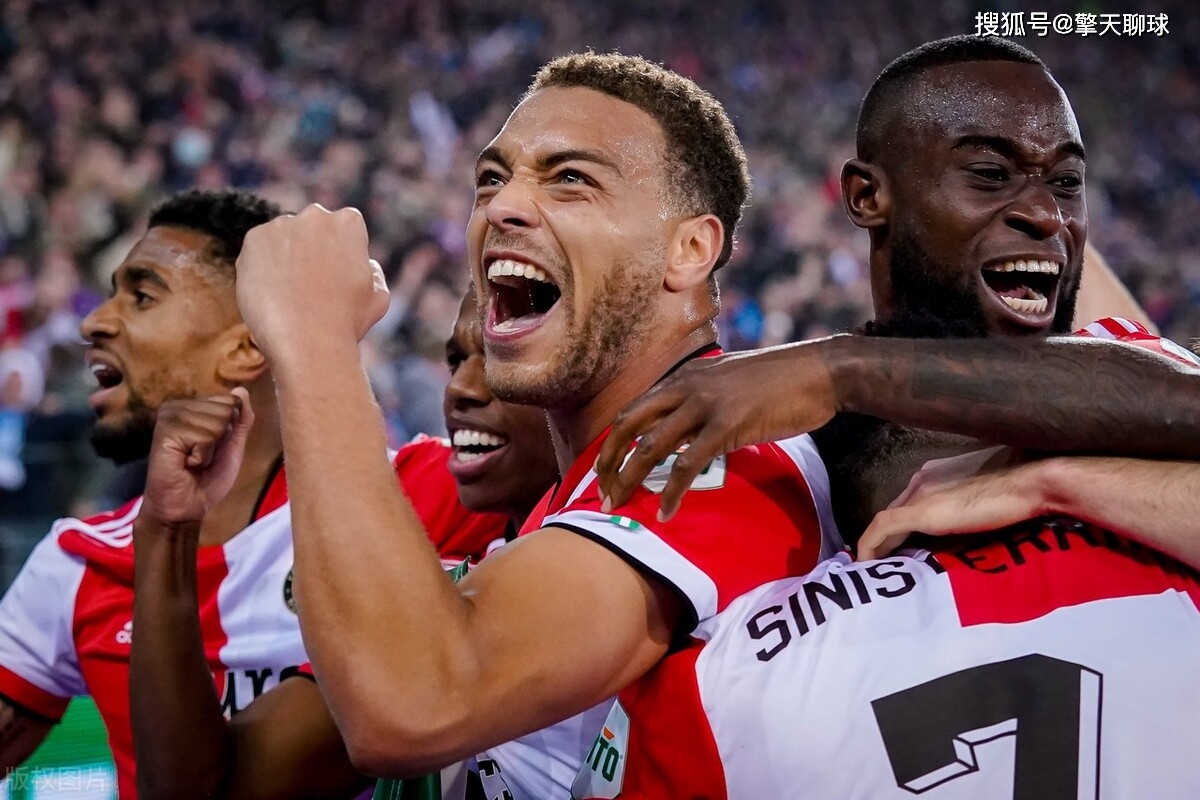 关于日本险胜里昂,范佩西关键制胜的信息 关于日本险胜里昂,范佩西关键制胜的信息