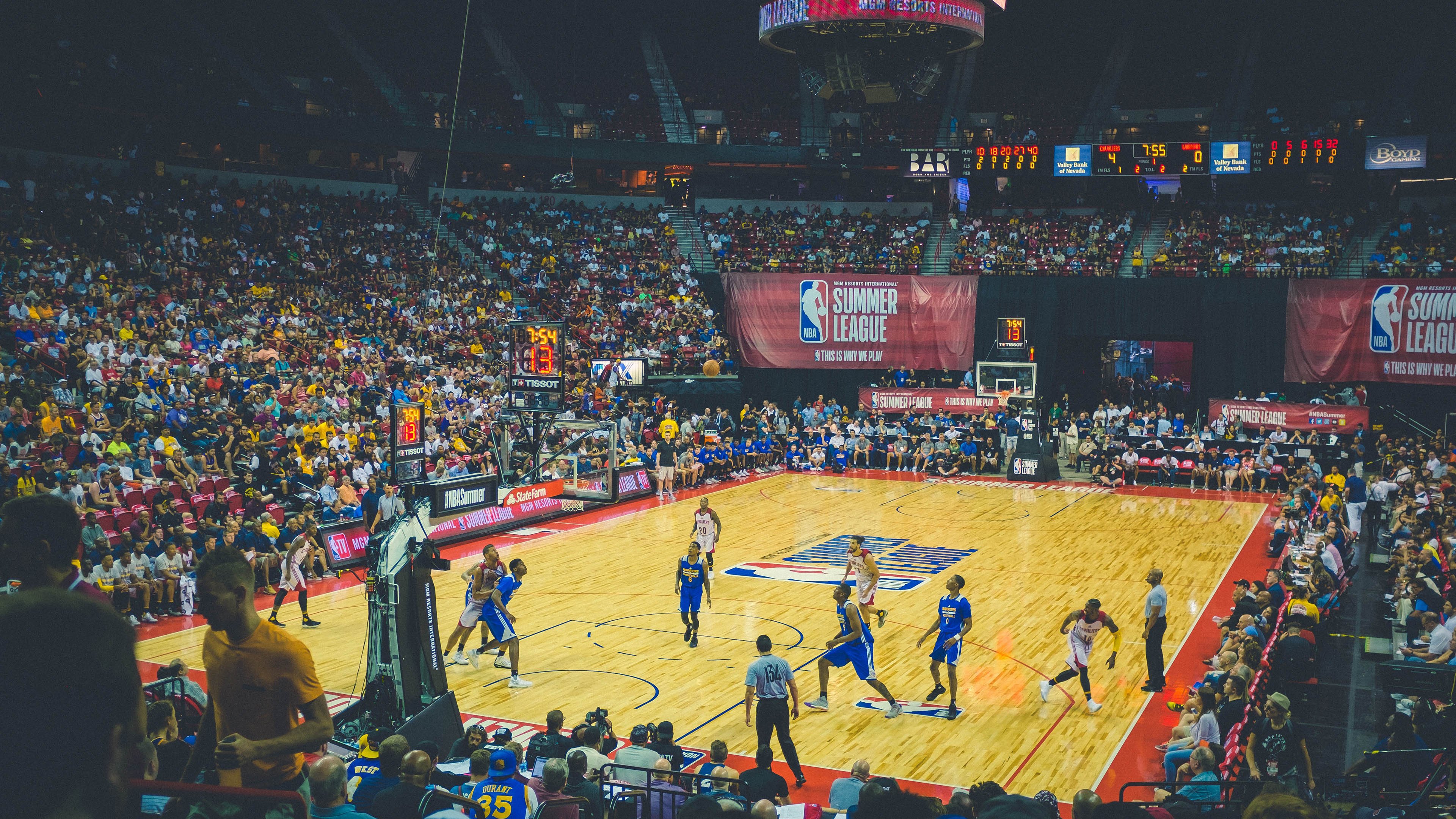 最后一圈的心跳,劳塔罗在F1争冠夜的终极接管